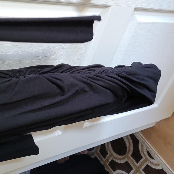 Express fitted, ruched-side body con dress - Picture 2 of 5